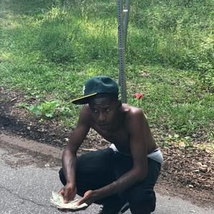 Meet your Posher, Tariq